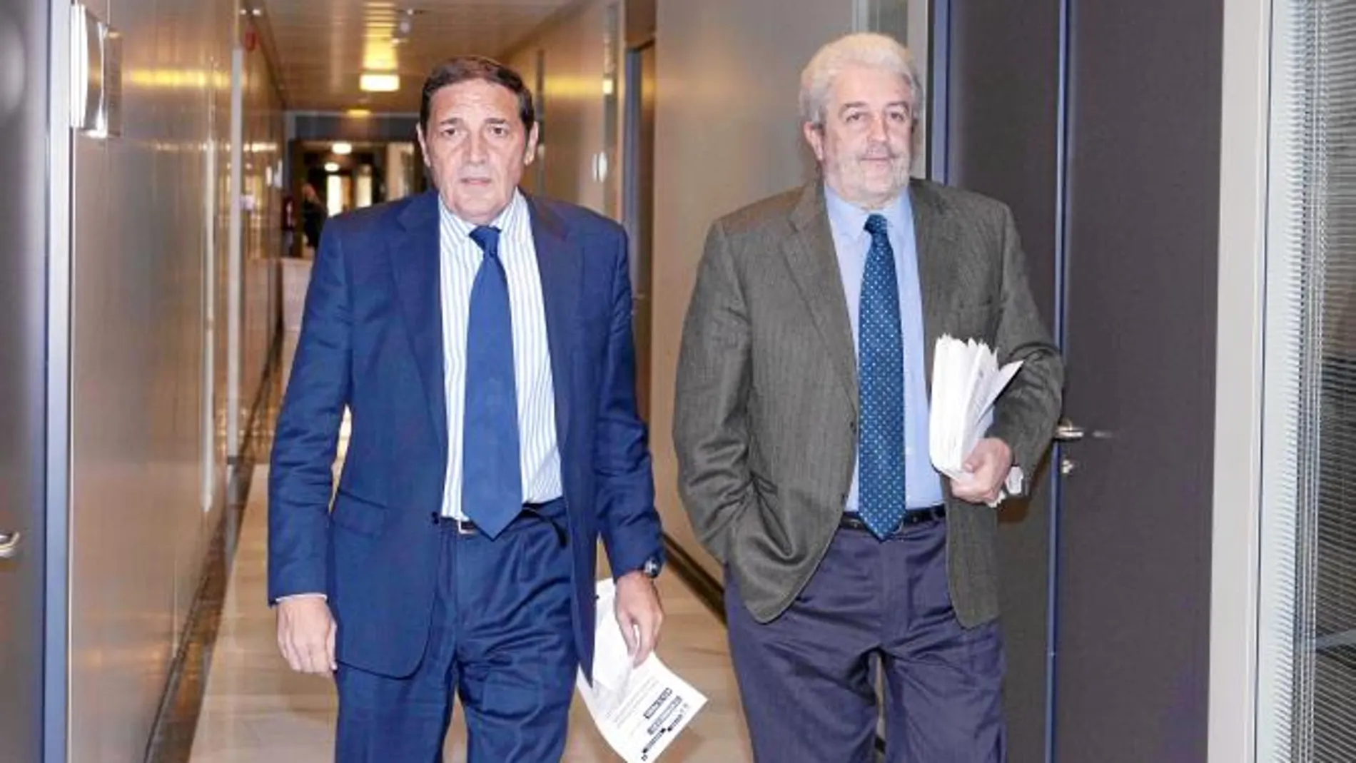Sáez Aguado y Agustín Álvarez, ayer, antes de atender a la prensa