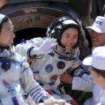 China celebra su éxito espacial con un baño de patriotismo