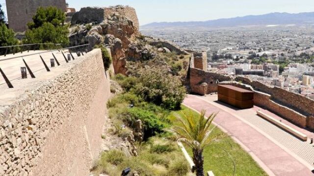 Valcárcel logra del Banco Europeo 185 millones para Lorca