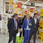 Aguirre inaugura la nueva tienda de Leroy Merlín tras el incendio que la arrasó en 2011