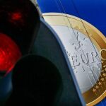 Moody's avisa: La crisis de la deuda puede bajar las notas a toda la UE