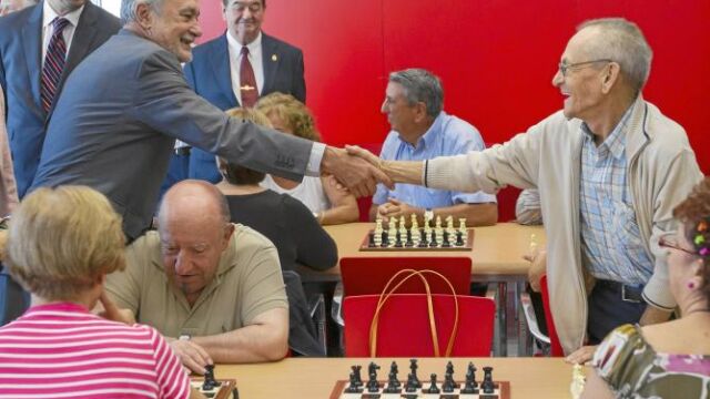 Griñán cede ante el Gobierno y ahora prefiere cargar al FLA los 600 millones