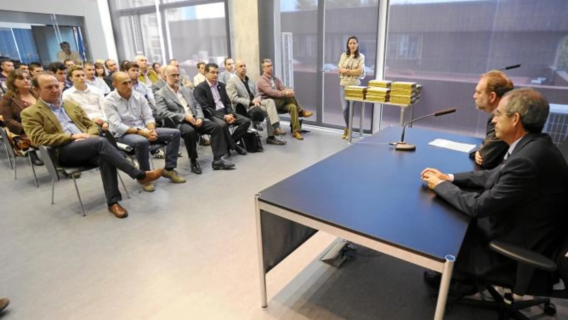 Constantino Sotoca, durante el acto de reconocimiento a los estudiantes y sus coordinadores