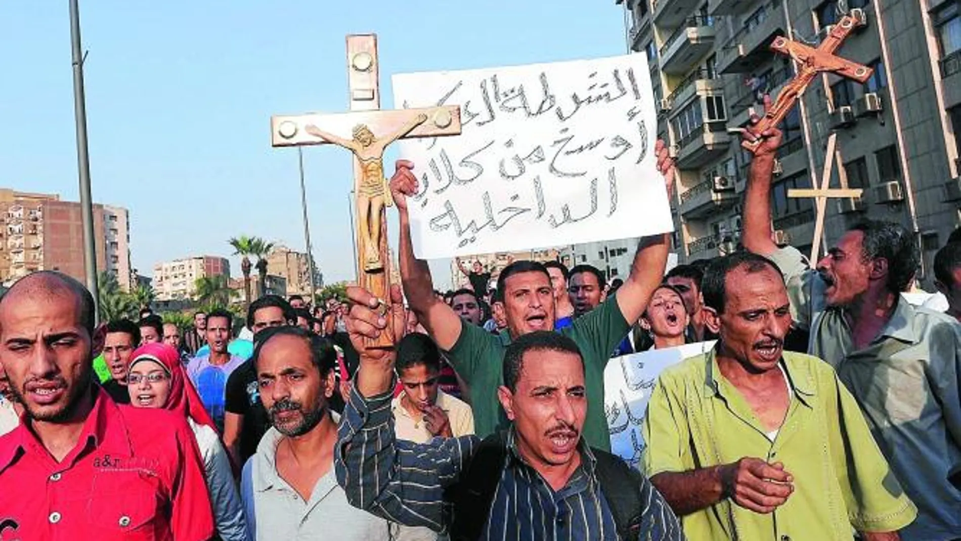 Los cristianos de Egipto denuncian en las calles los continuos atropellos que sufren