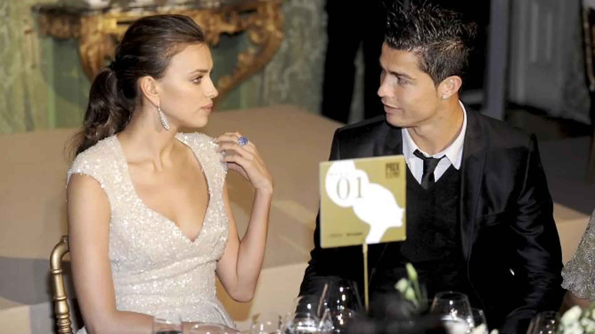 Cristiano Ronaldo busca nidito de amor con Irina Shayk en Italia