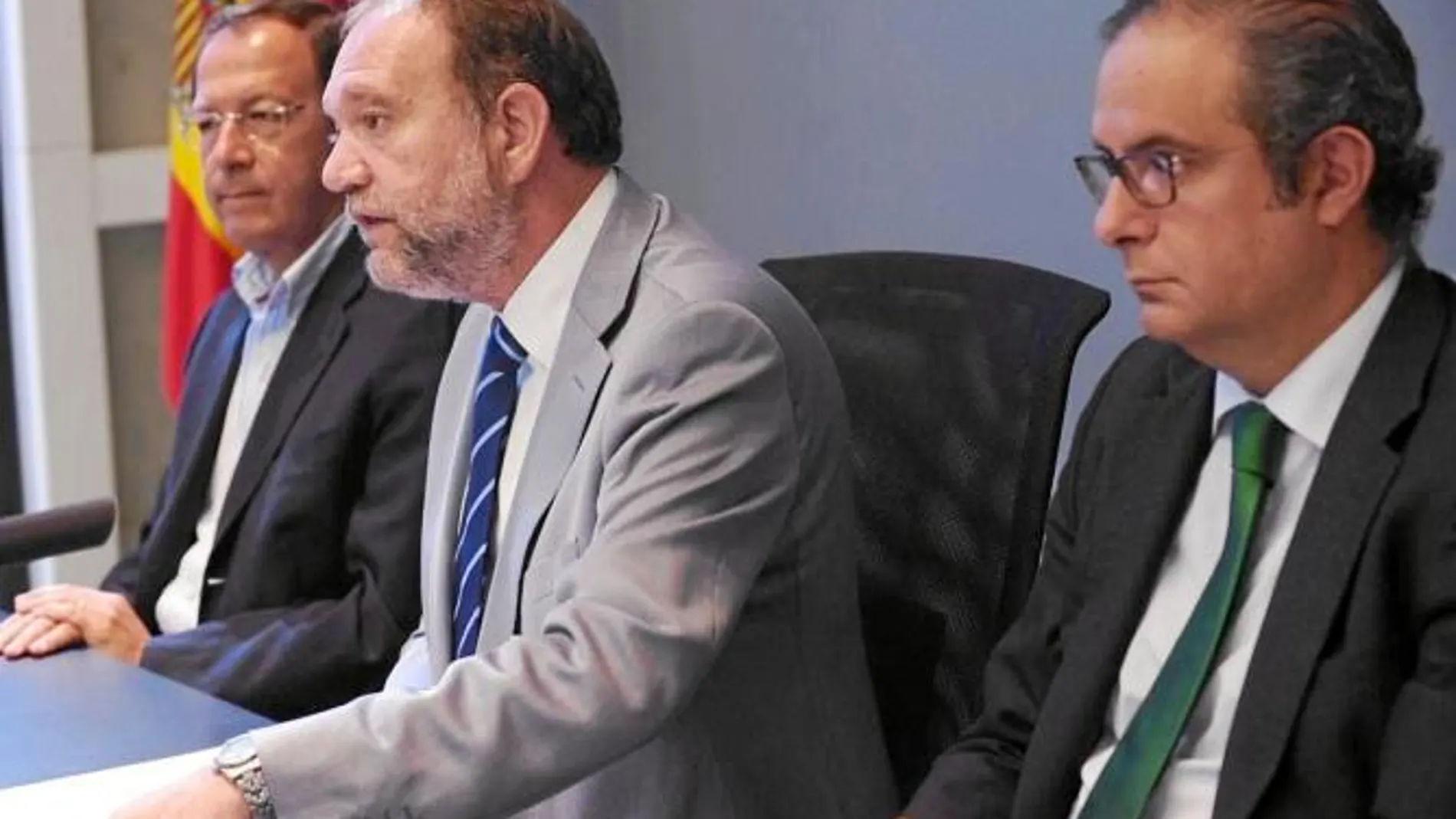 El Gobierno y la Región coordinan sus políticas contra la economía sumergida