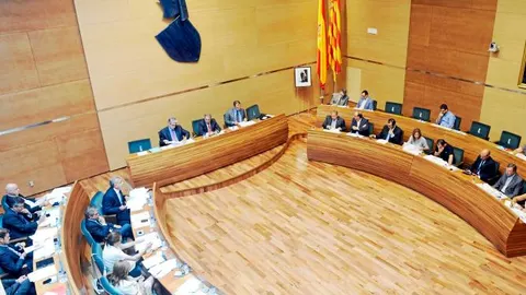 Los diputados de la Corporación provincial ayer durante la celebración del pleno