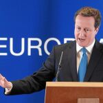 Cameron plantea cerrar fronteras si se agrava la crisis