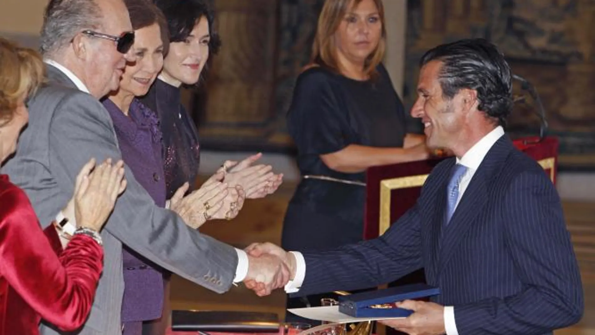 El Rey entregó a Joselito la Medalla de Oro de las Bellas Artes