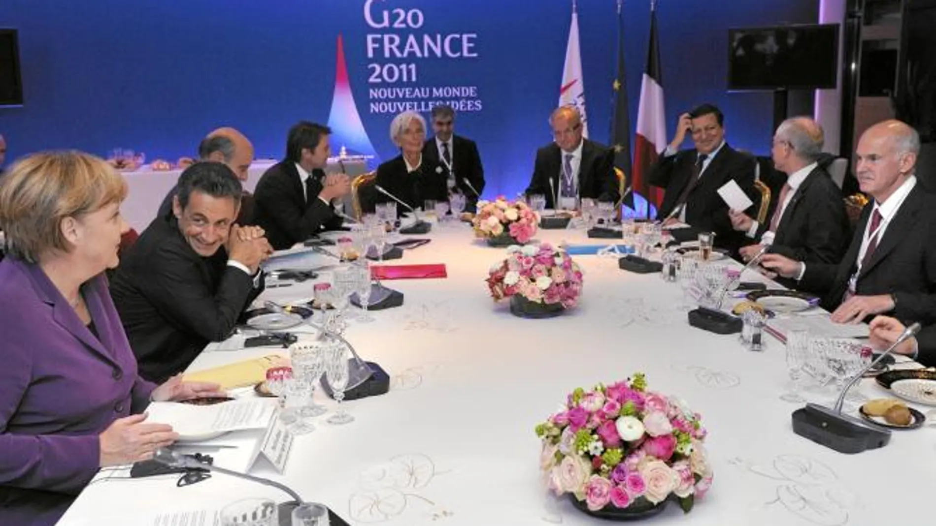 Papandréu cenó ayer en Cannes con los principales dirigentes de la UE, la CE, el Eurogrupo y el FMI en la jornada previa a la cumbre del G20