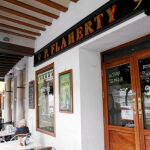 Durante esta última semana, el local realiza ofertas de liquidación y el sábado, último día, organizará una gran fiesta