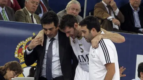 El escolta del Real Madrid Rudy Fernández se retira lesionado
