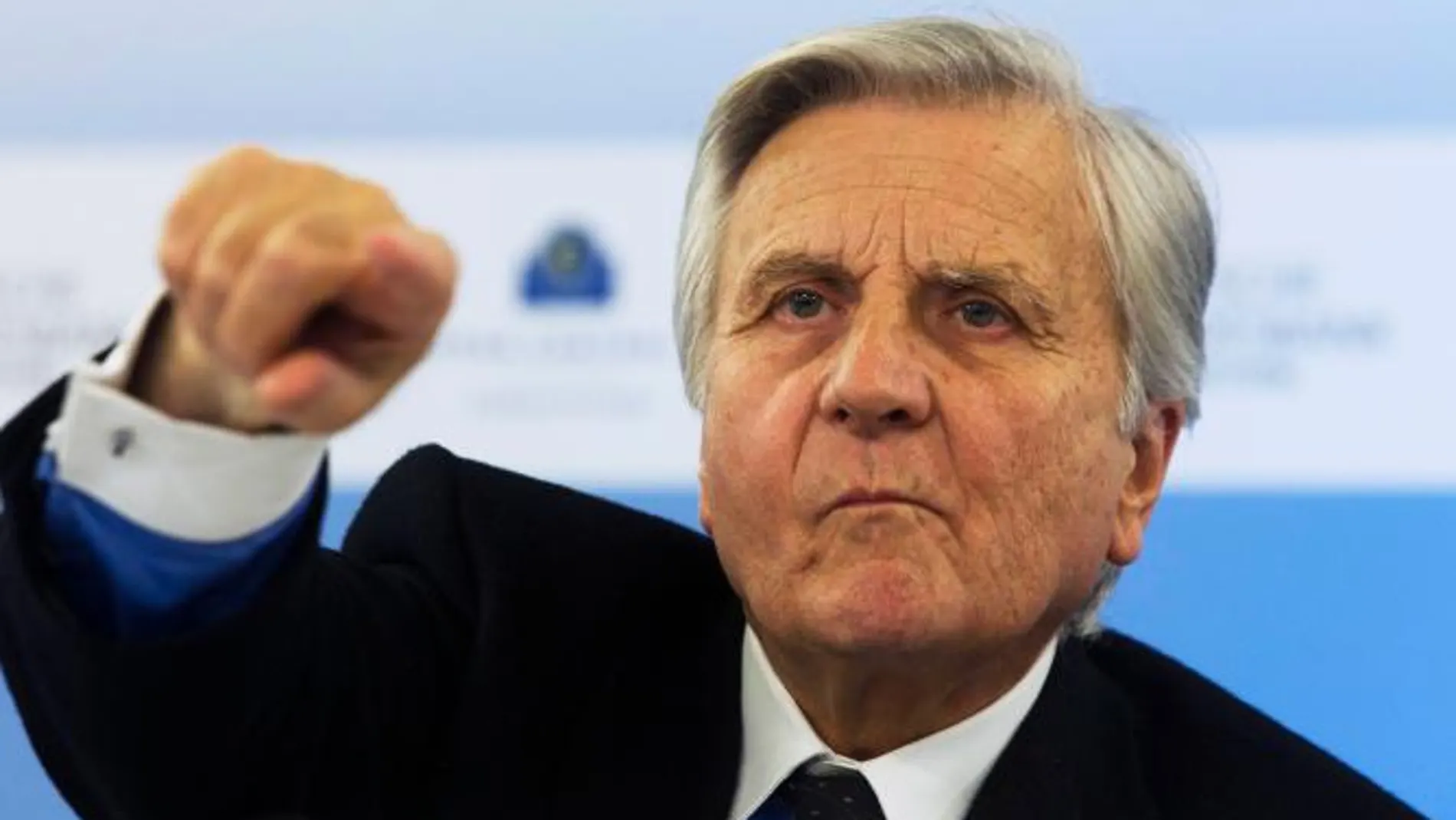 Trichet aboga por recapitalizar la banca porque la crisis es ya sistémica
