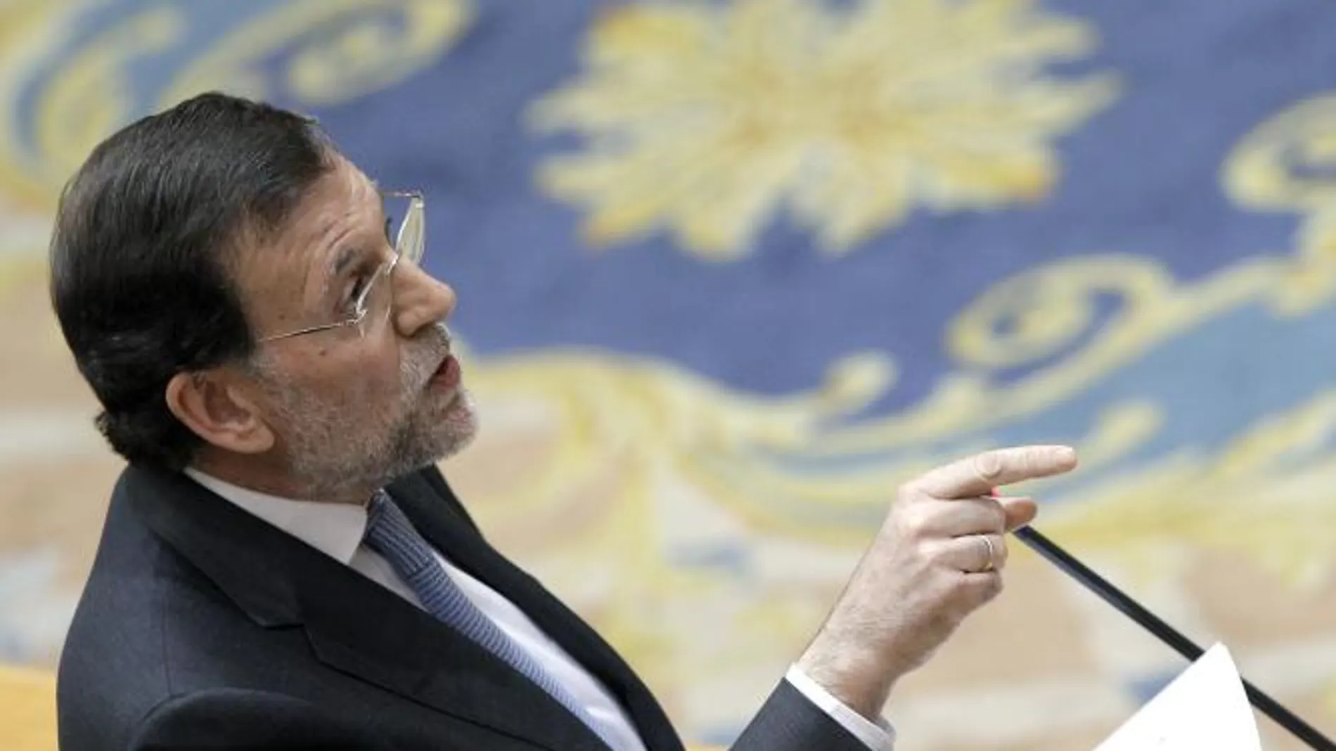 Rajoy dice que el único que ha dado dinero público a la banca «es el PSOE»