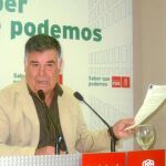 El secretario provincial del PSOE de Sevilla, José Antonio Viera, dará un poder notarial para que investiguen sus cuentas
