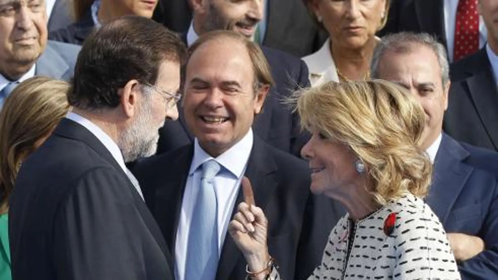 Aguirre, en un acto esta mañana junto a Rajoy y García Escudero