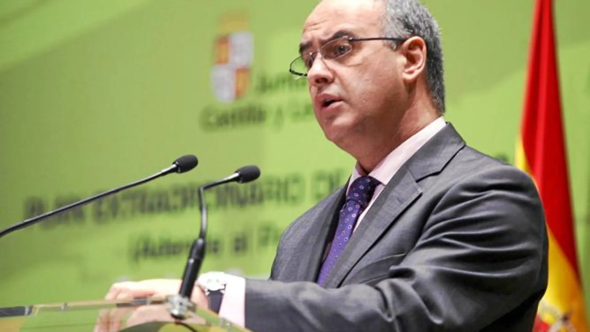 García Nieto avisa de «riesgo serio» de quiebra en los ayuntamientos