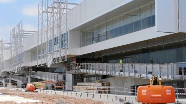 La terminal del aeropuerto avanza a buen ritmo y su finalización será pronto