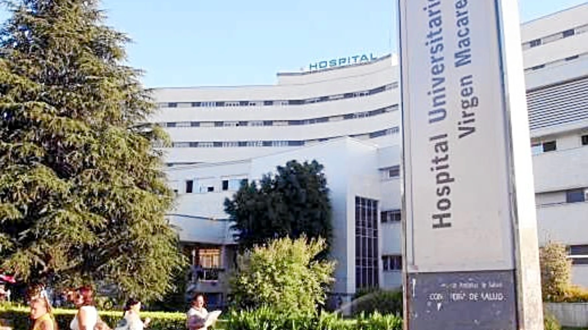 Dimite un directivo del hospital Macarena vinculado a una academia de formación