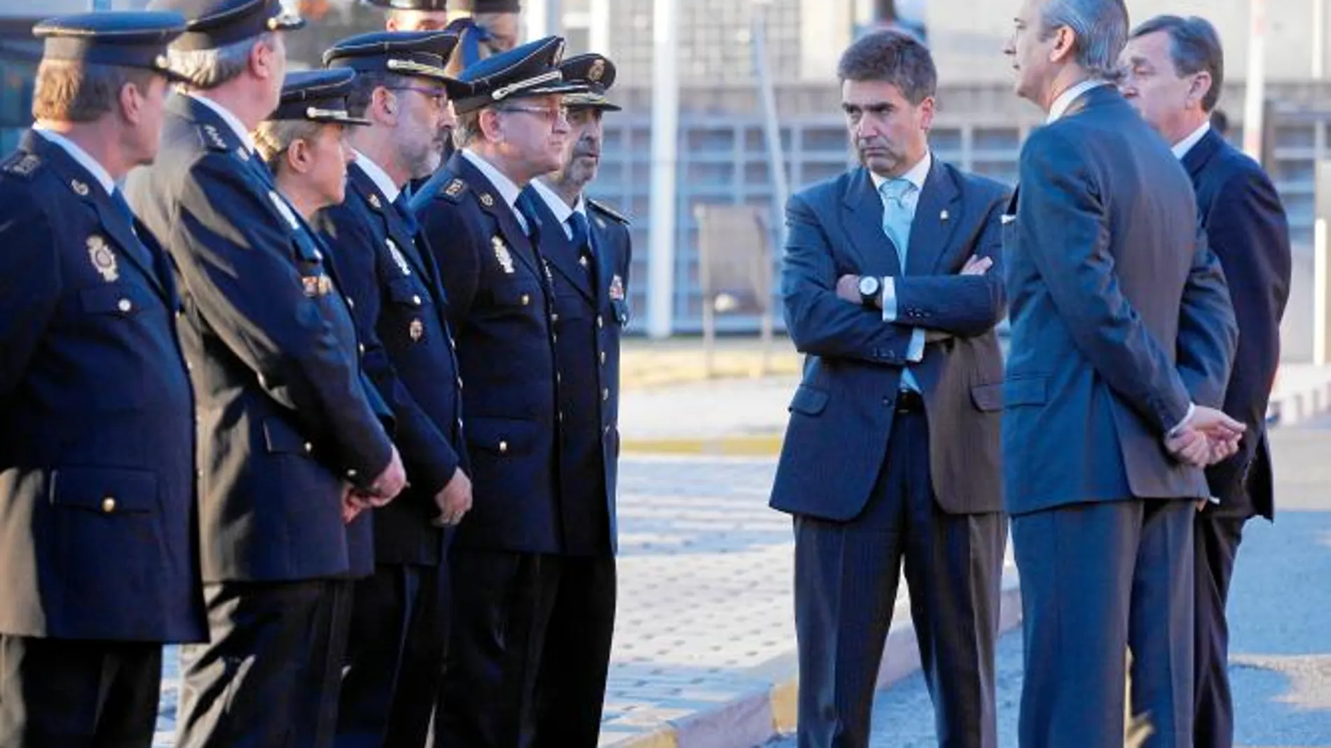 Interior cesa a la cúpula policial de Pérez Rubalcaba