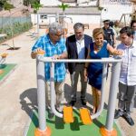 La alcaldesa Rosa Valdeón inaugura el primer parque biosaludable de Zamora, que hace más fácil la vida, sobre todo, a las personas mayores