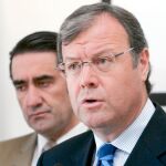 Silván considera que el operativo contra incendios resulta «suficiente» y «eficaz»