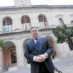 El alcalde de Sevilla, Juan Ignacio Zoido, solicita una partida especial para Sevilla como capital