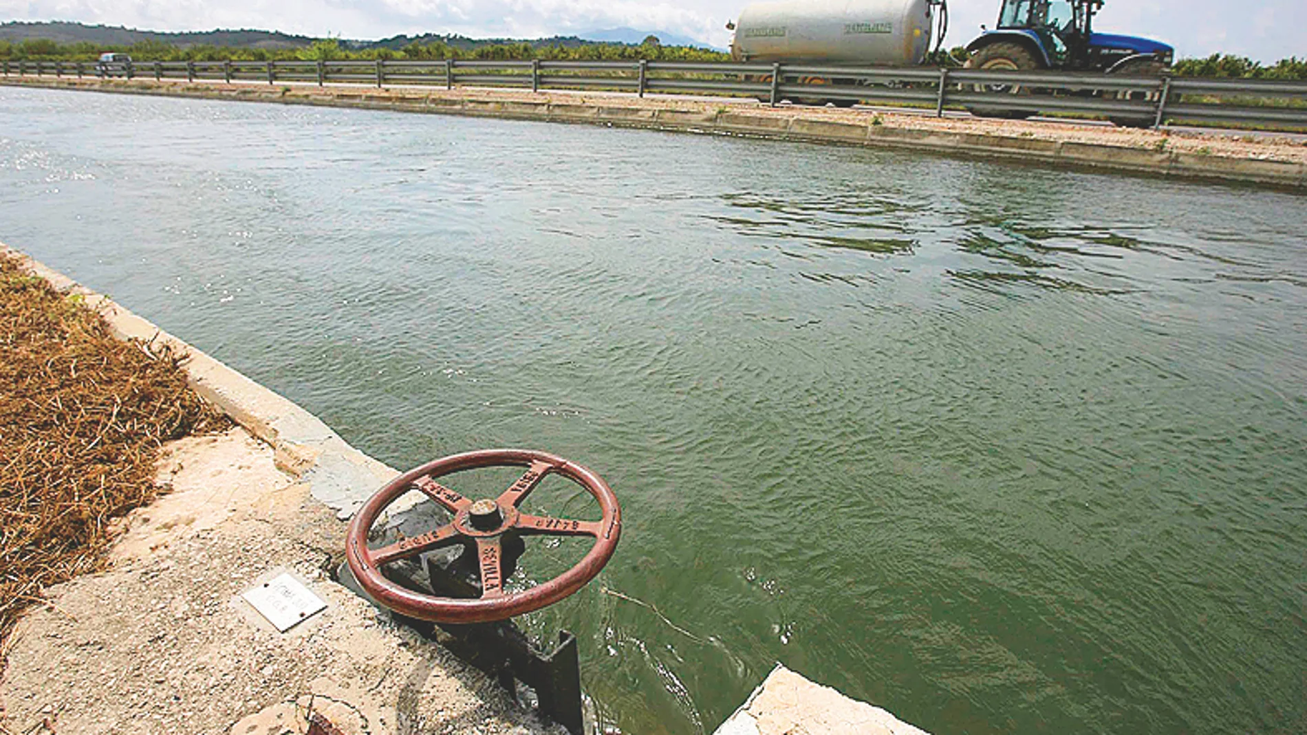Una comunidad de regantes del río Ebro