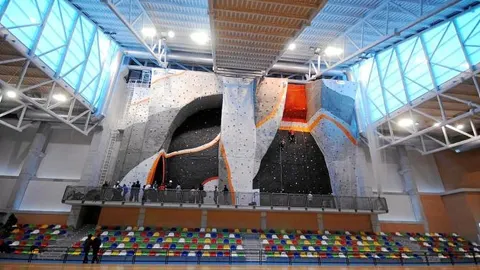 Los montañeros disfrutaron de una jornada de escalada en el Cagigal