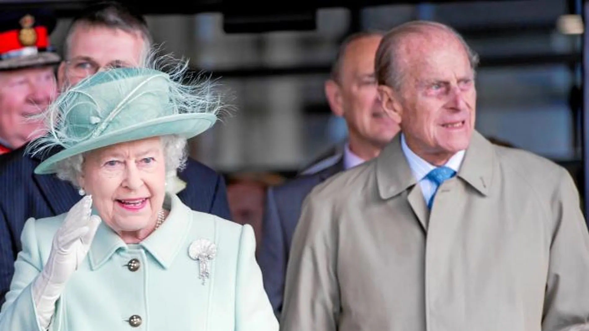 La Reina planta a Isabel II por el conflicto de Gibraltar