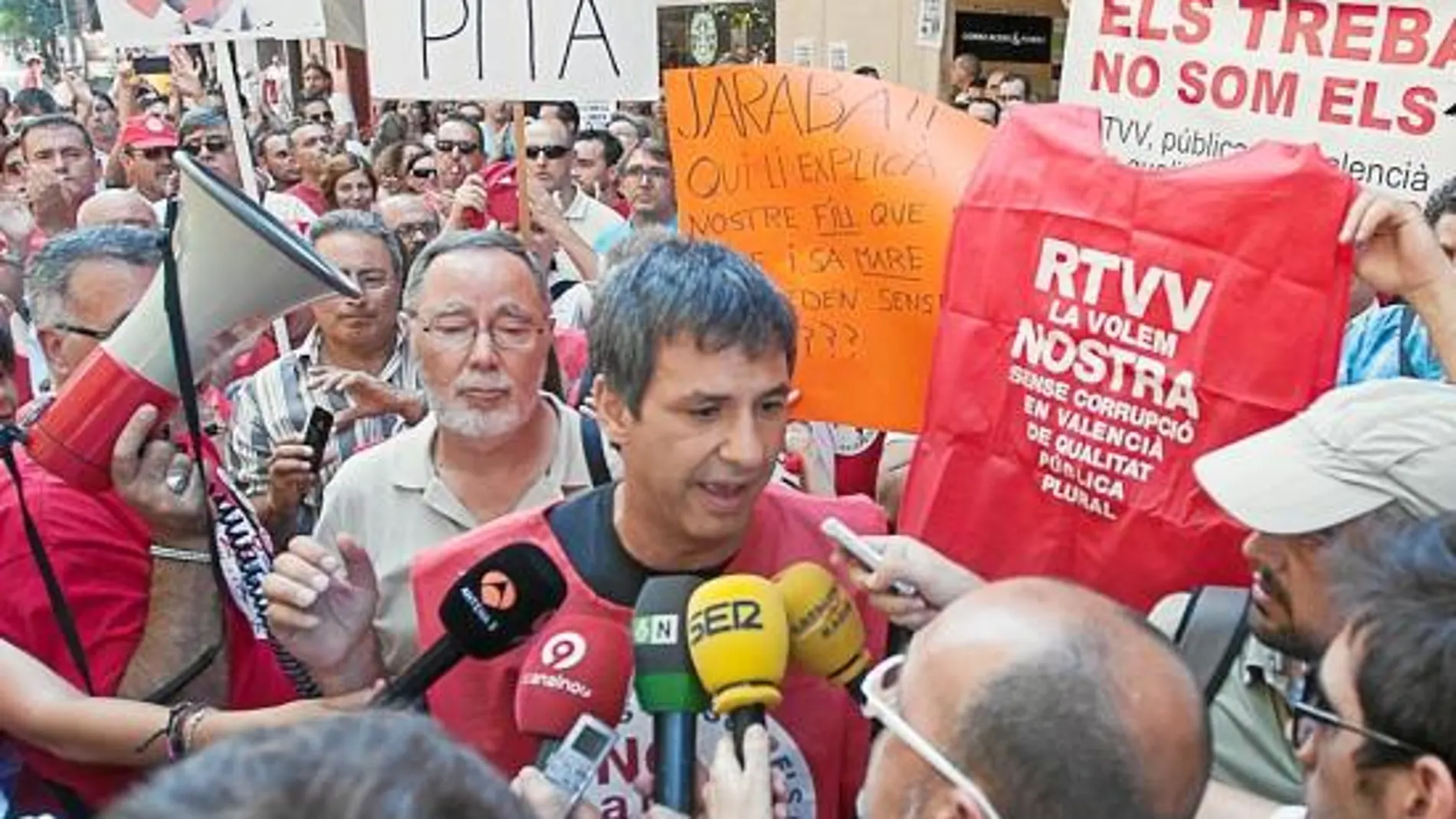 Fabra justifica el ERE de RTVV porque no hay «suficientes ingresos»