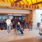 Los enfermeros temen que la exclusión de los «sin papeles» del sistema público sature la atención de emergencia