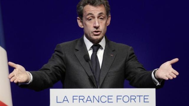Revelan un documento que prueba que Gadafi financió la campaña de Sarkozy