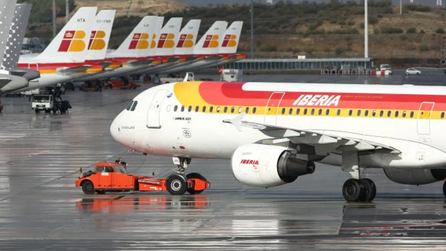 Iberia insta a los pilotos a que «reflexionen» sobre su huelga «injusta»