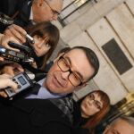 El alcalde de Parla deja su encierro y el tranvía volverá a funcionar esta tarde