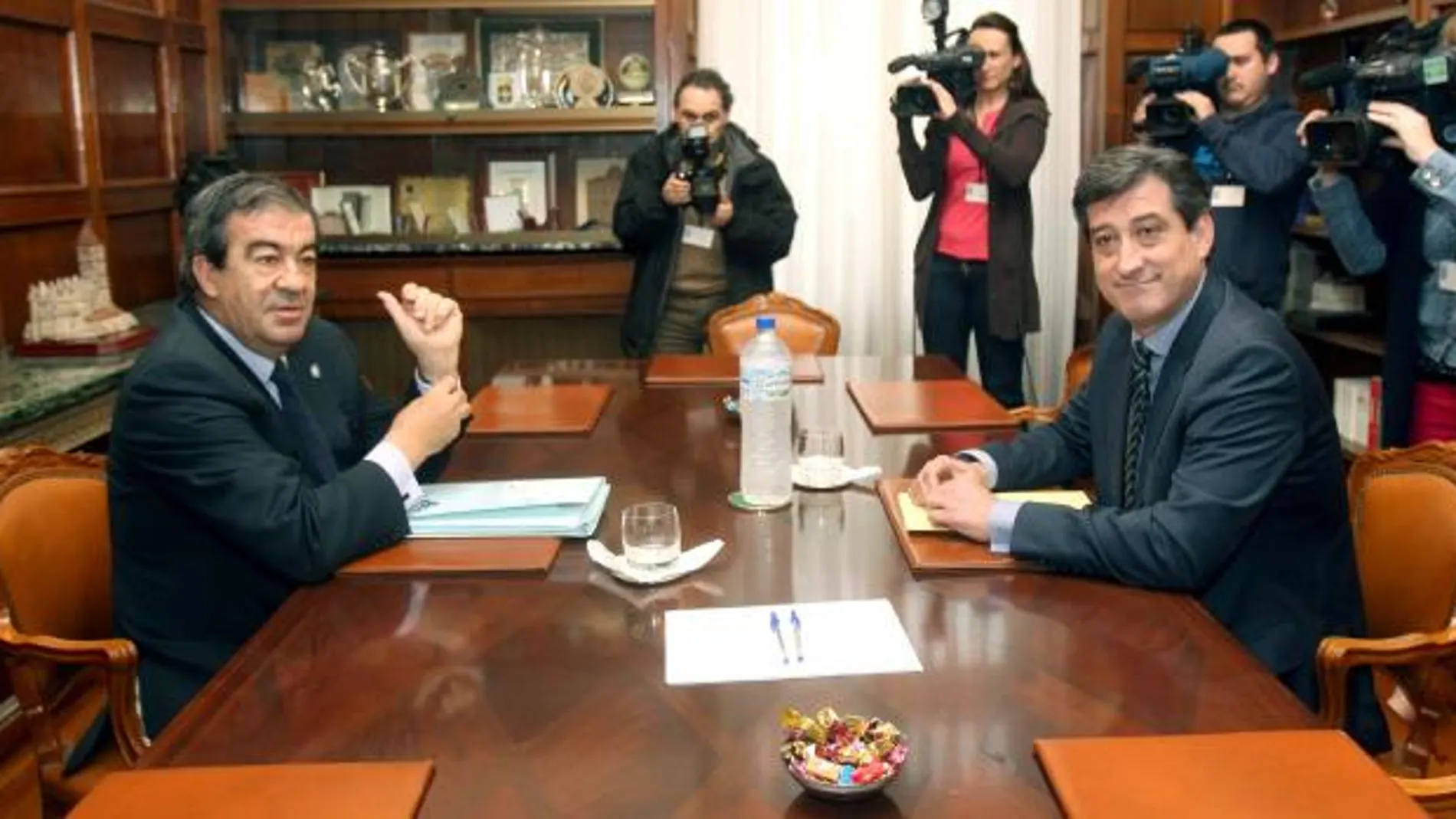 UPyD rechaza un Ejecutivo con Álvarez-Cascos