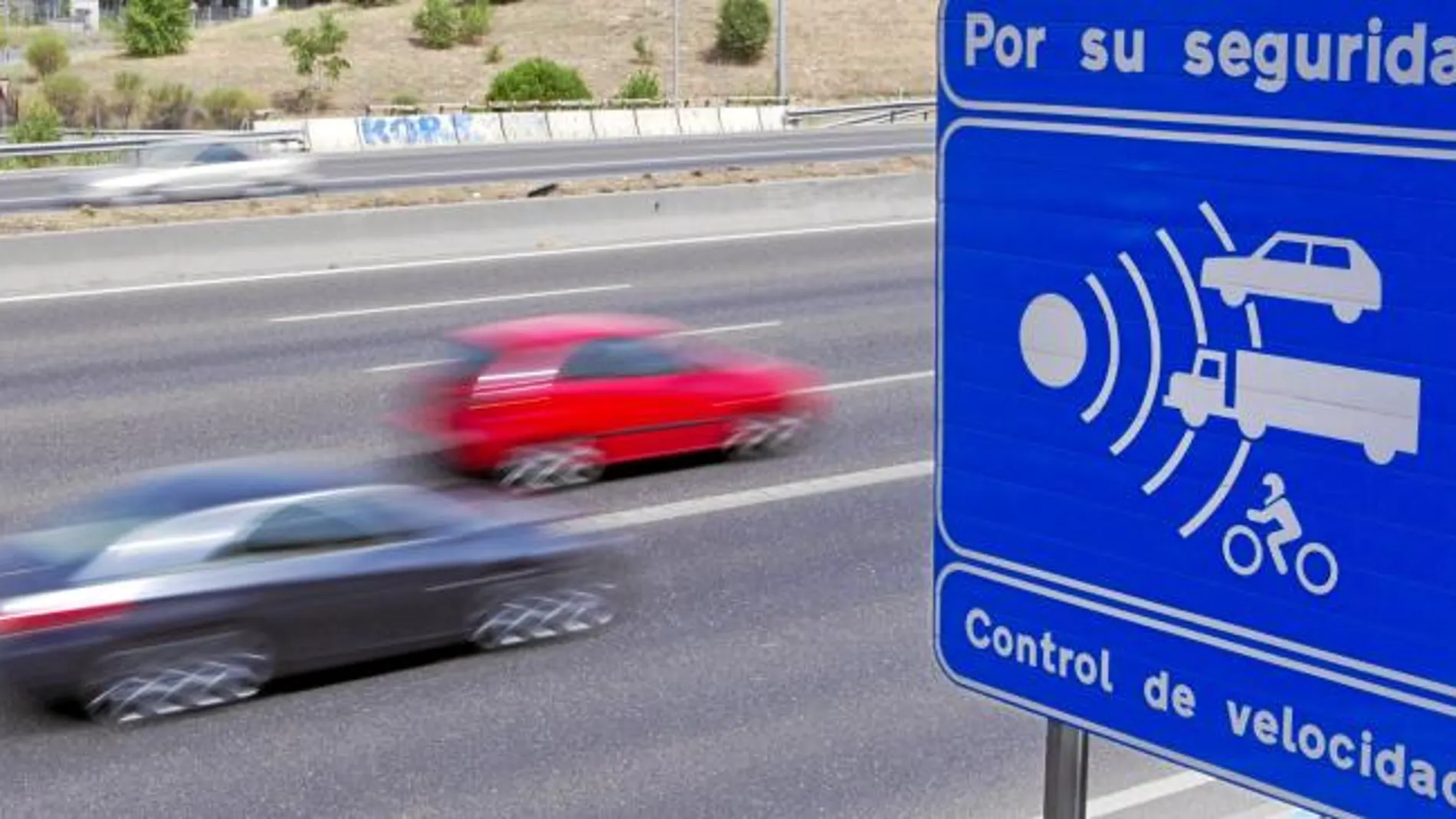 Un exceso grave de velocidad supone la retirada del vehículo