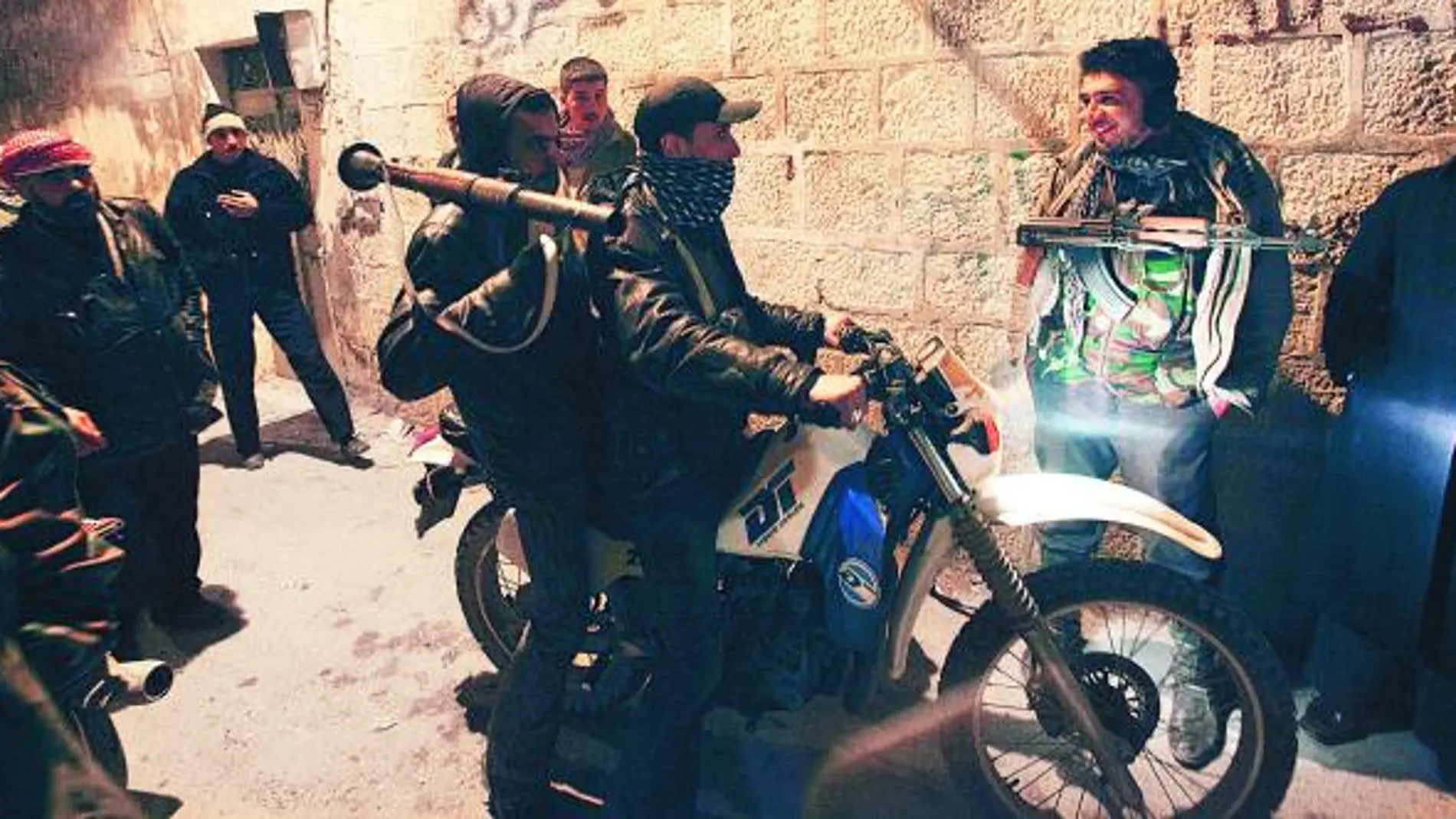 «Se oyen muchos disparos sobre todo por la noche»