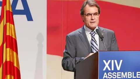 MÁS ALLÁ DEL PACTO FISCAL. Mas aboga también por subir los impuestos y por el copago para solucionar la financiación municipal