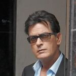 Charlie Sheen tuiteaba mientras tenía sexo