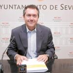 El PSOE denuncia dobles pagos en el plan para los proveedores