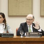 Montoro adelanta que el número de parados llegó a 54 millones en 2011