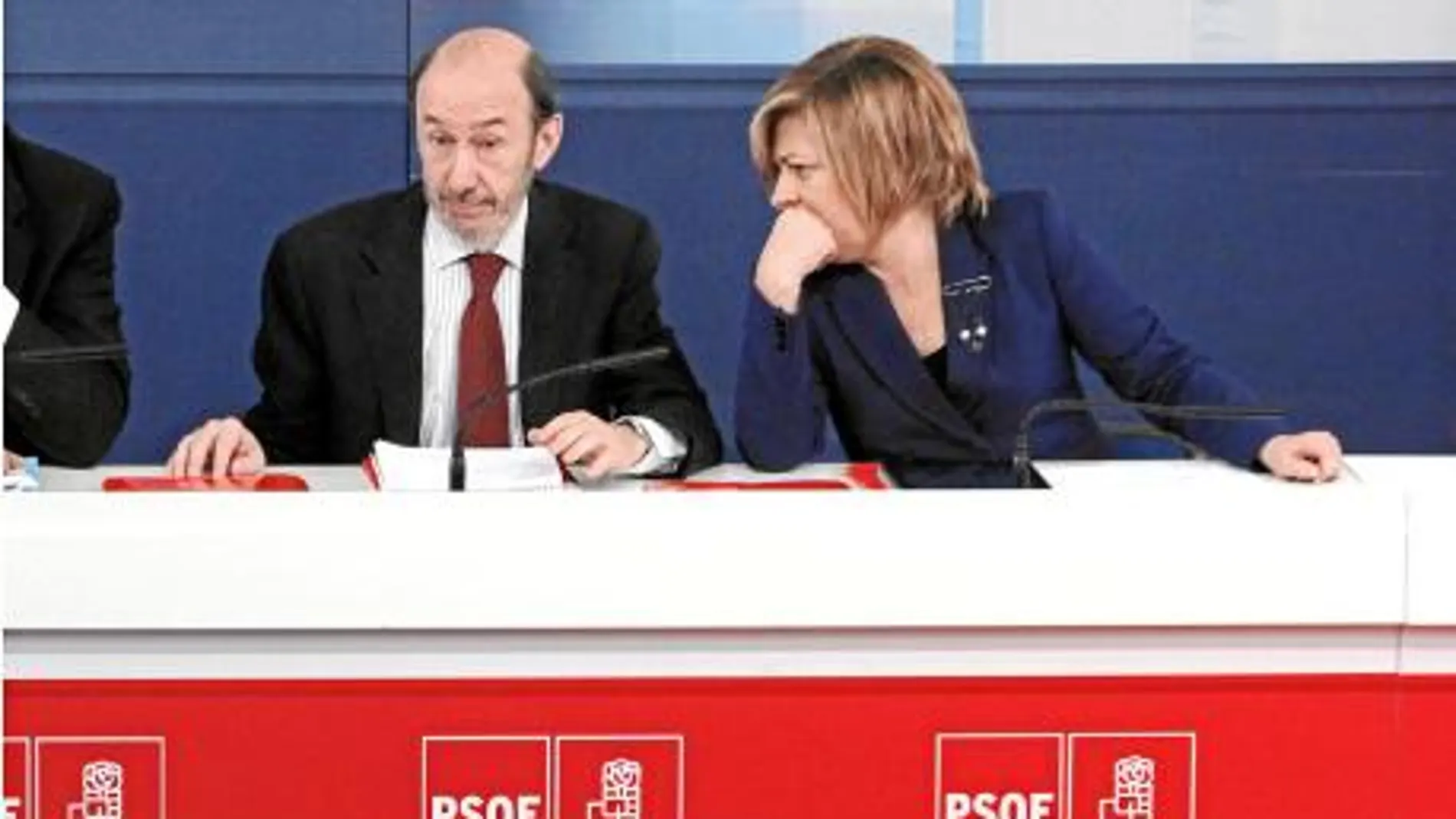 El agujero oculto del PSOE: 25000 millones de déficit