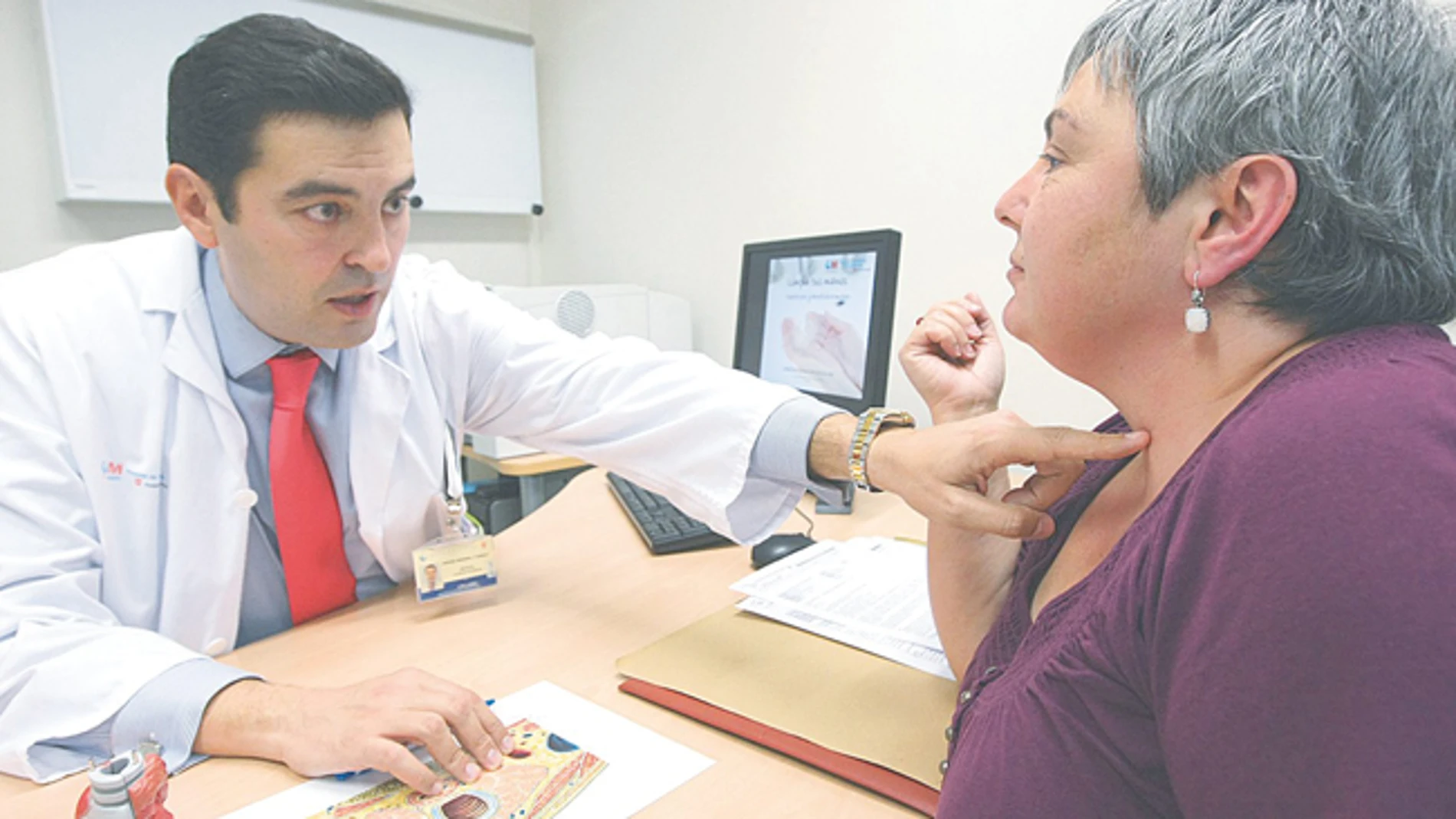 «Tranquila, no perderá la voz»