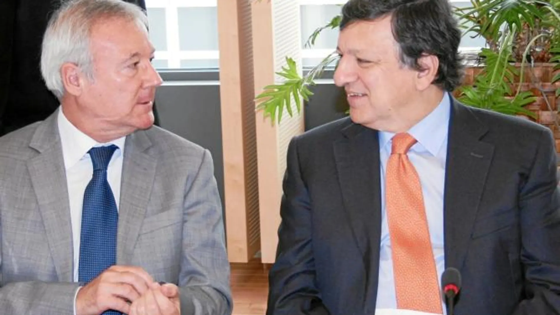 Valcárcel se reúne con Barroso para pactar políticas de auge económico