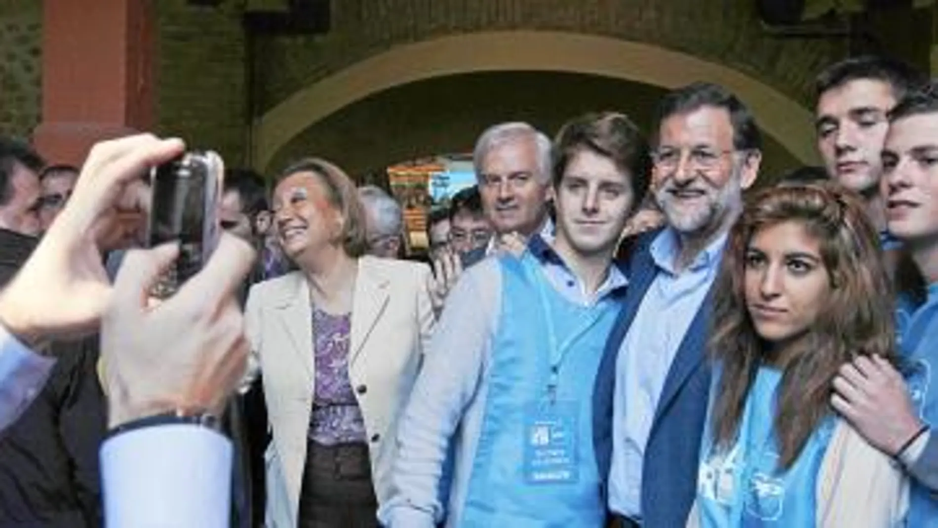 Mariano Rajoy ha reunido a su alrededor gente de todas las generaciones