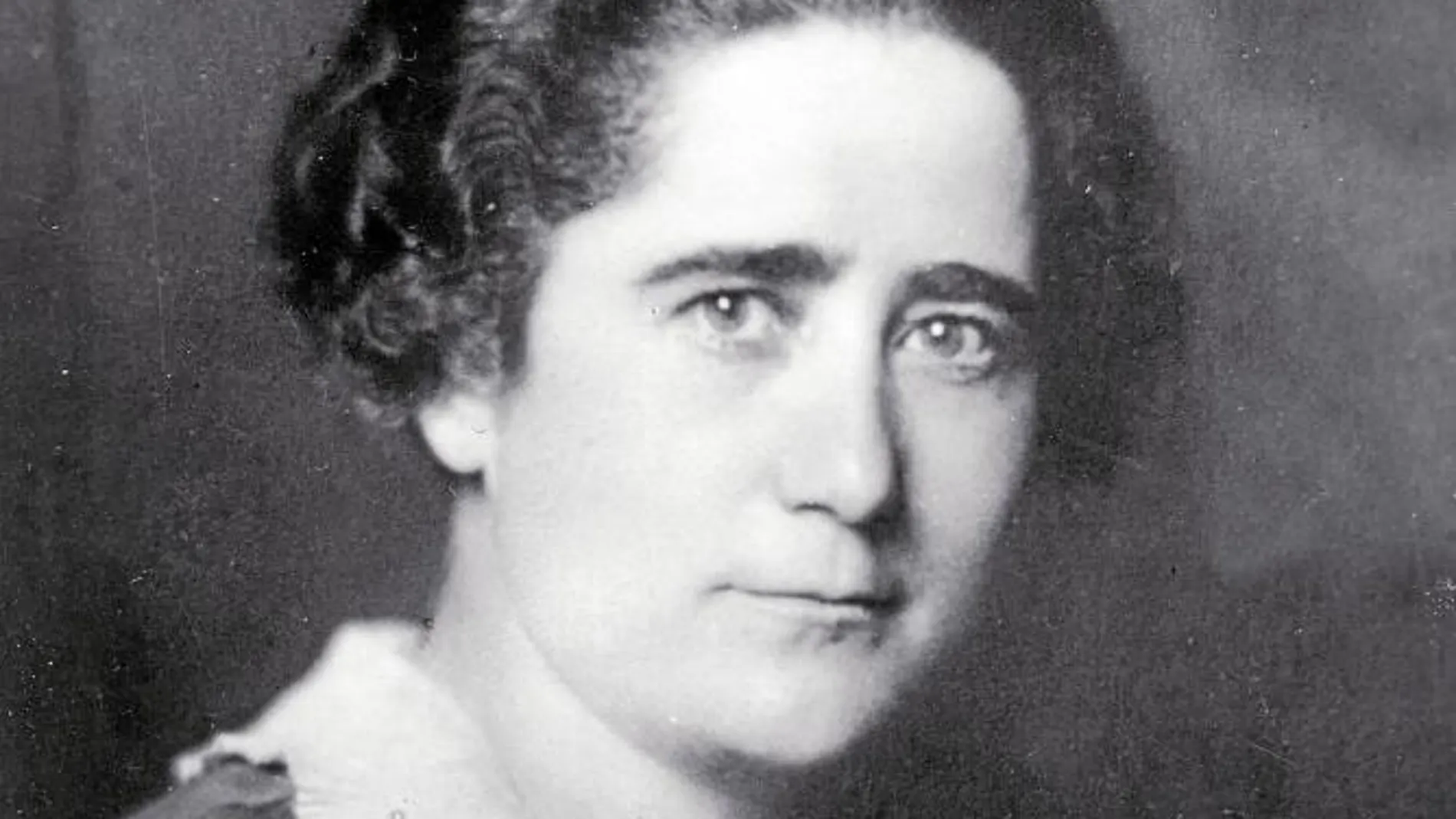 En España, la llegada de la República marcó el punto de inflexión y en 1931 se aprobó el sufragio femenino con un papel muy destacado de Clara Campoamor