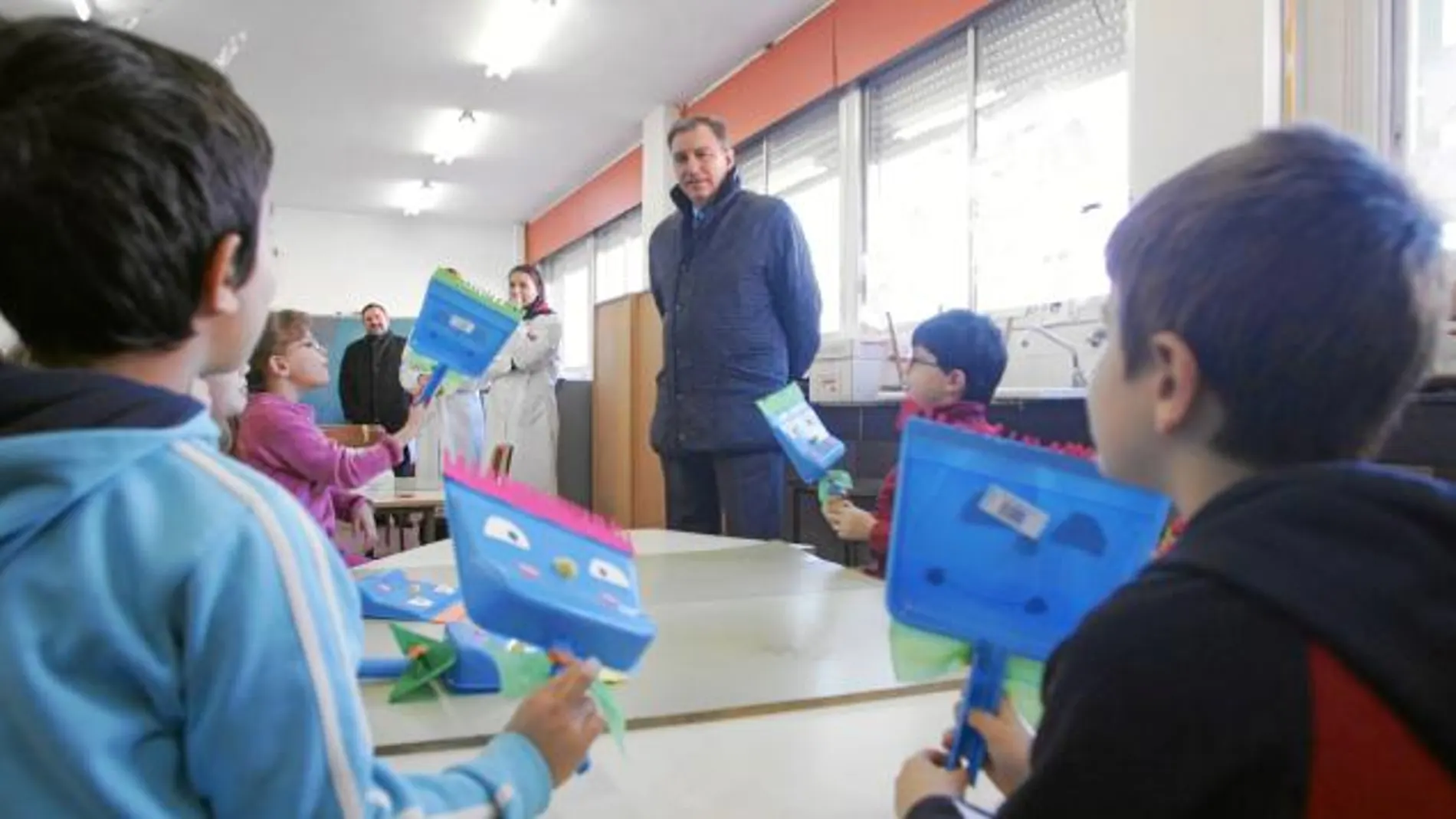 El programa «Centros Abiertos» de conciliación familiar corre peligro
