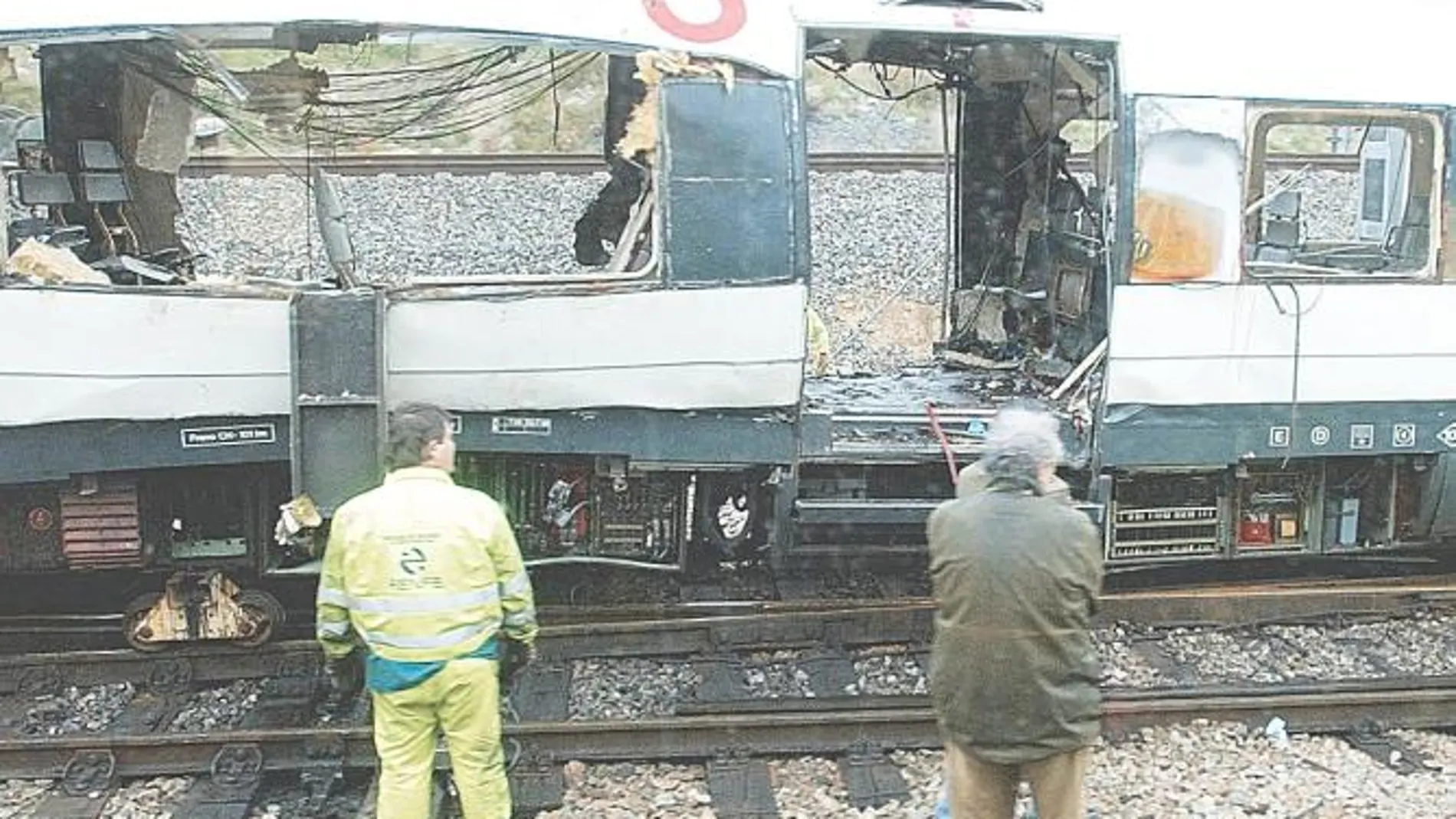 Uno de los trenes que explotaron en los atentados de Madrid del 11-M