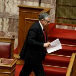 Lucas Papademos en su primer discurso en el Parlamento griego